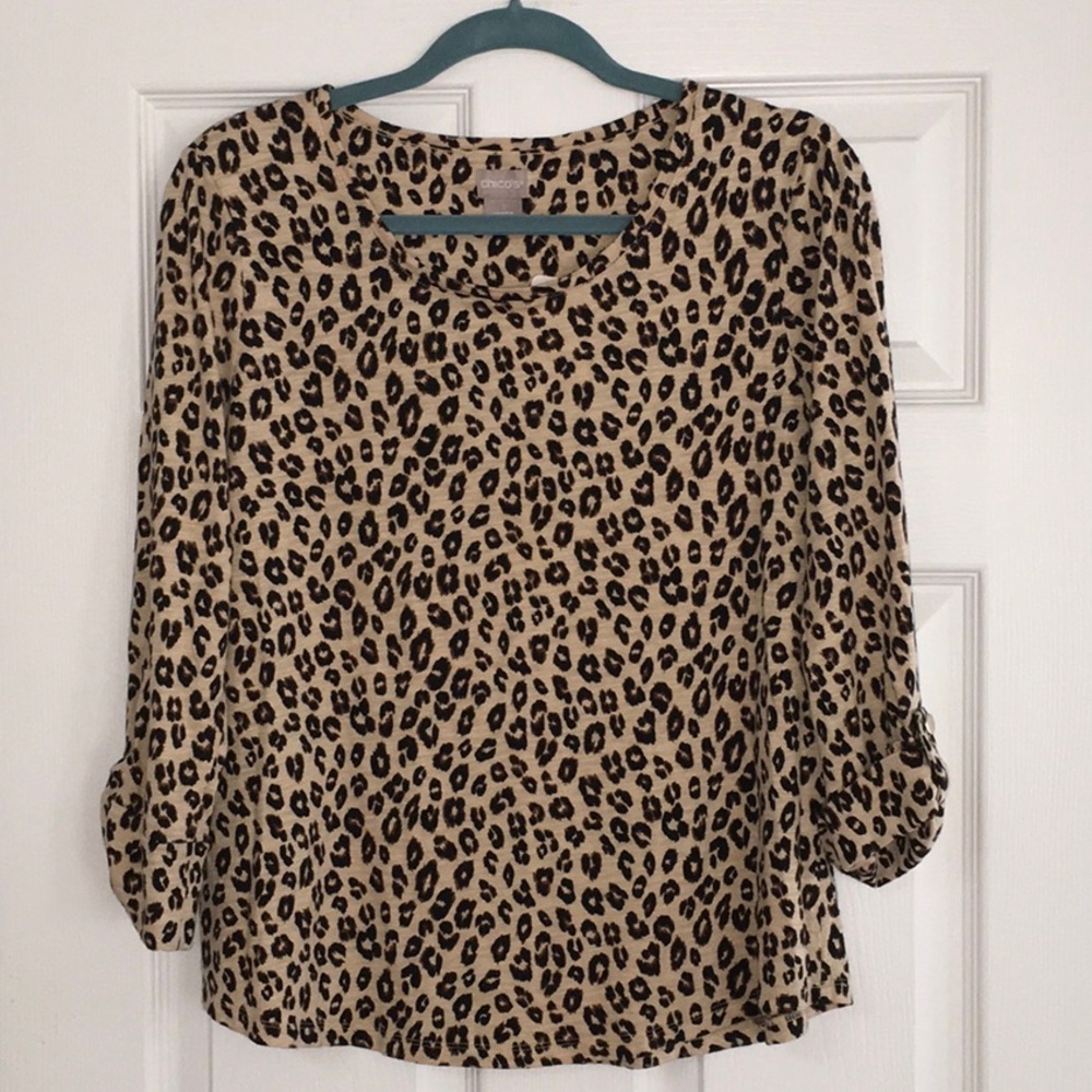 Chico’s Animal Print Roll up Sleeve Pullover Scoop Neckline